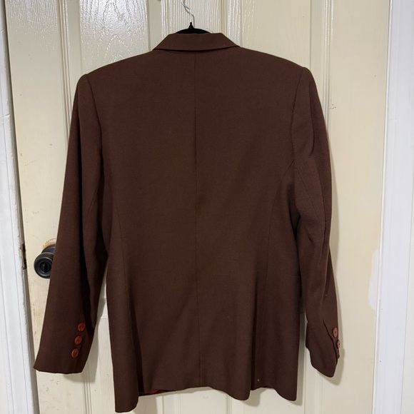 Vintage Emblem Brown Blazer with Shoulder Pads – Size 7 - Picture 12 of 13